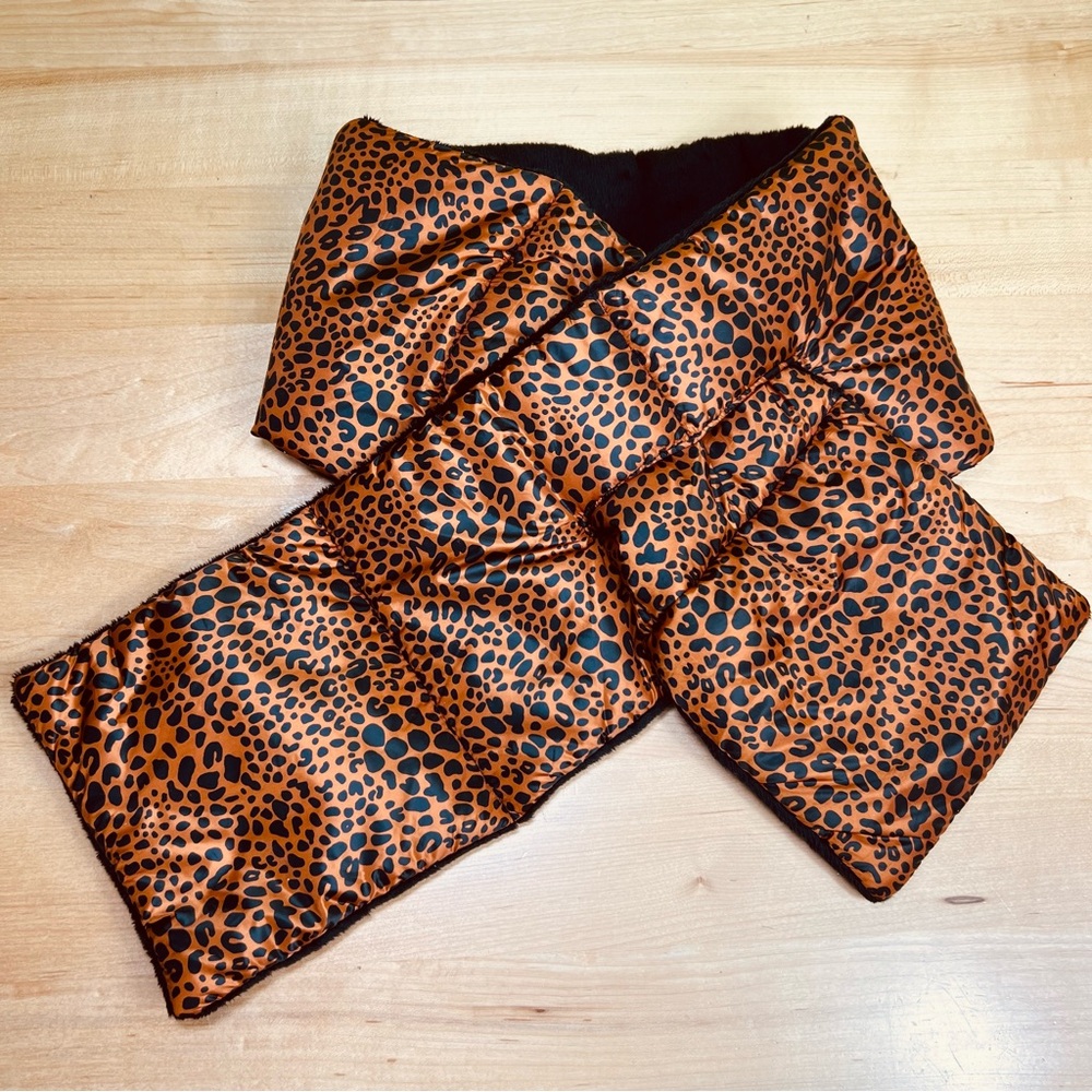 Lands End Leopard Print Puffer animal print warm comfy Scarf brown black